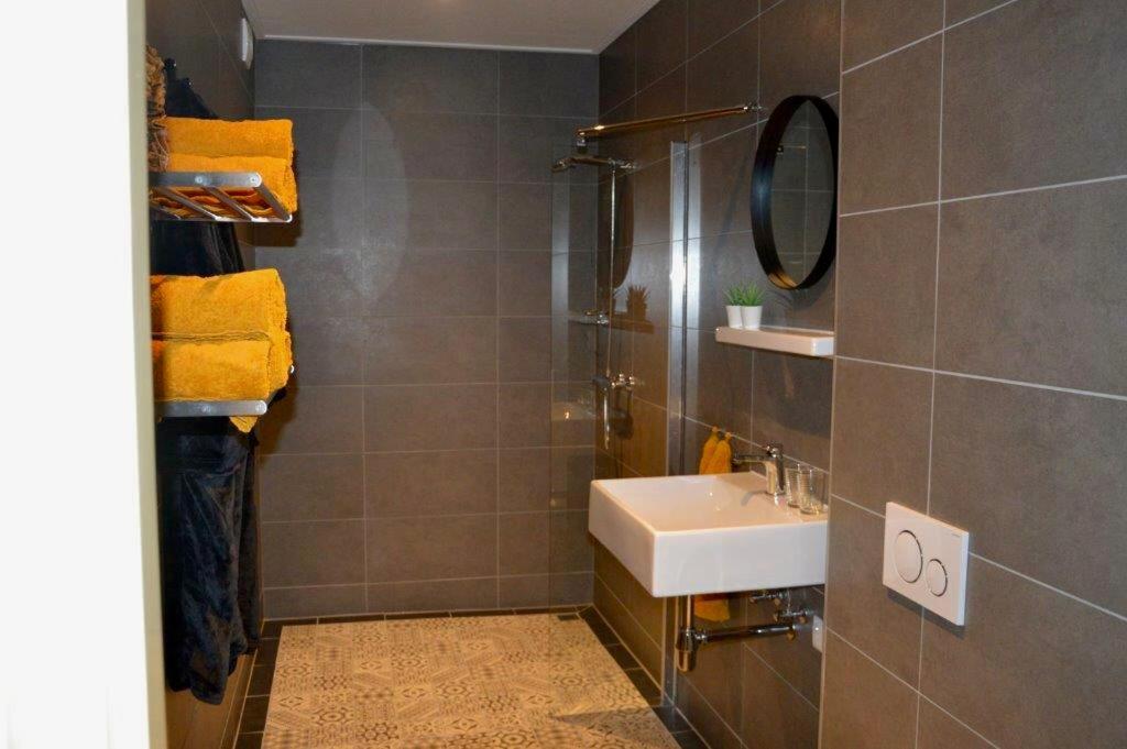 Vakantiewoning Kalverliefde Hébergement de vacances Zeerijp